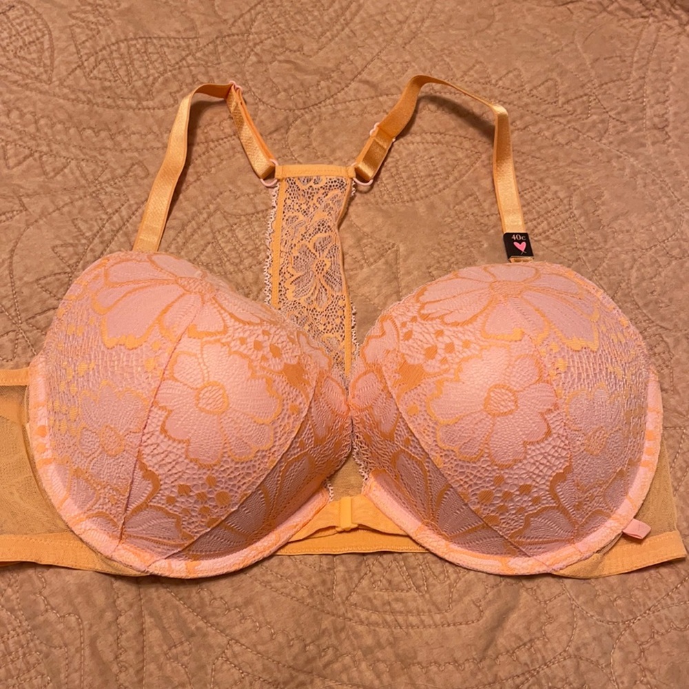 Victoria’s Secret sexy tee bra